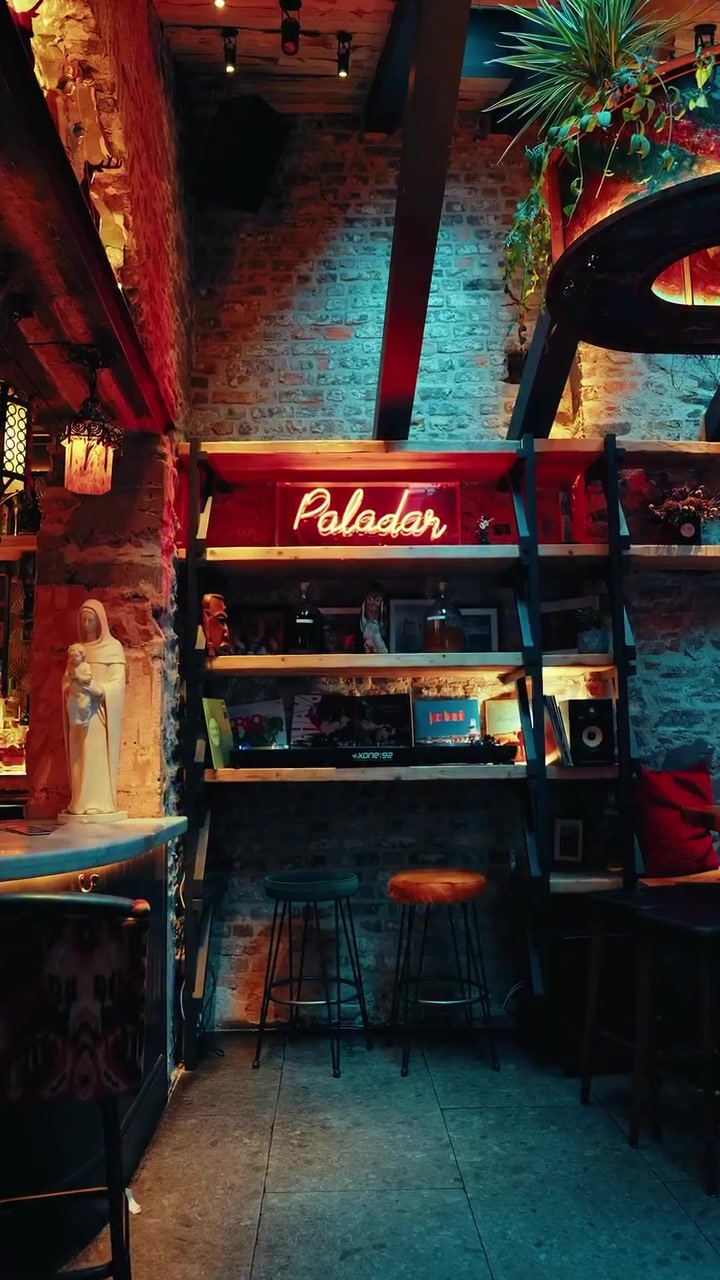 Food and cocktails video reference